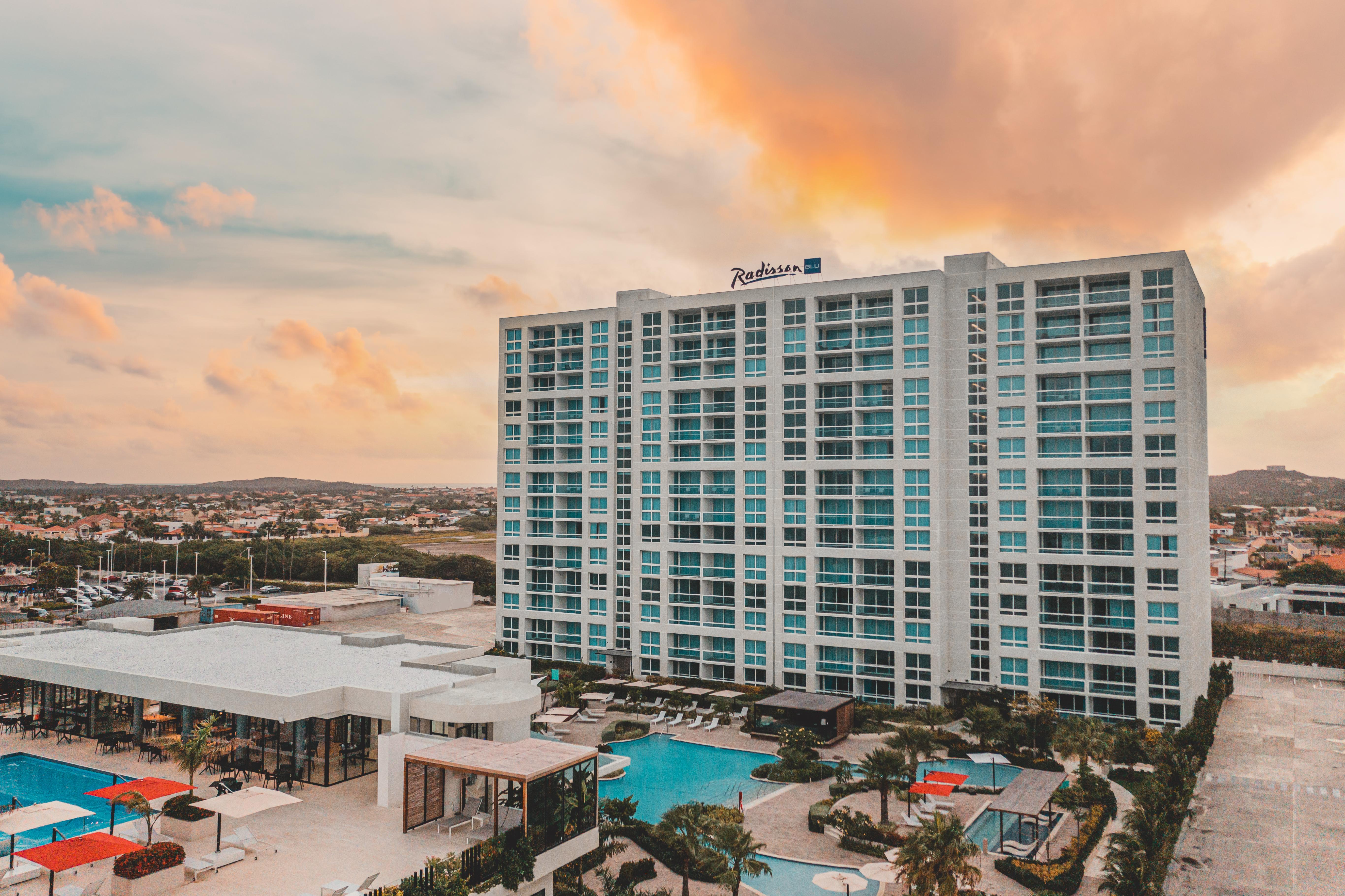 Radisson Blu Aruba Hotell Palm Beach Eksteriør bilde